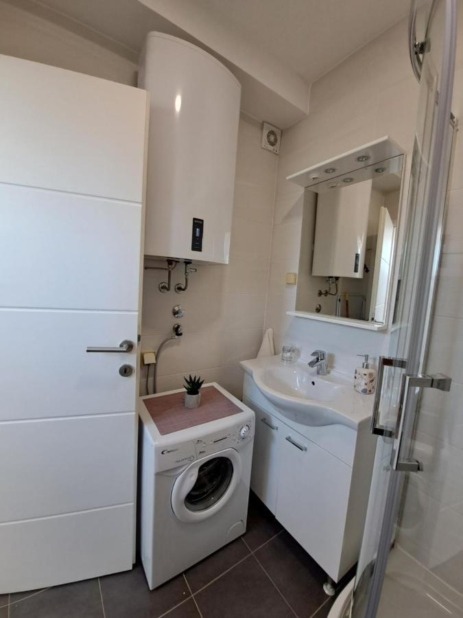 Apartments Sisevic - Comfort Apartments With Balconies And Sea View スラノ エクステリア 写真